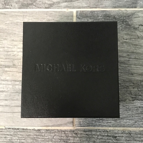 Michael Kors Watch - Picture 2 of 3